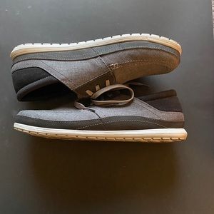 Crocs Sneakers